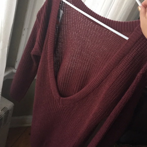 NEW Extra wide V-Neck sweater - Picture 4 of 4